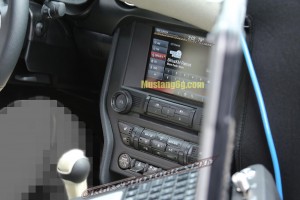 2015 Mustang Center Rack 2015 Mustang Center Rack
