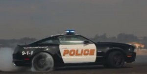 5.0L Mustang GT Doing Donuts 5.0L Mustang GT Doing Donuts