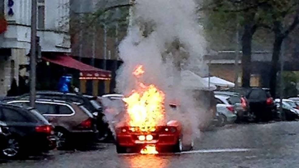 Mustang Shelby GT500 Catches Fire Mustang Shelby GT500 Catches Fire