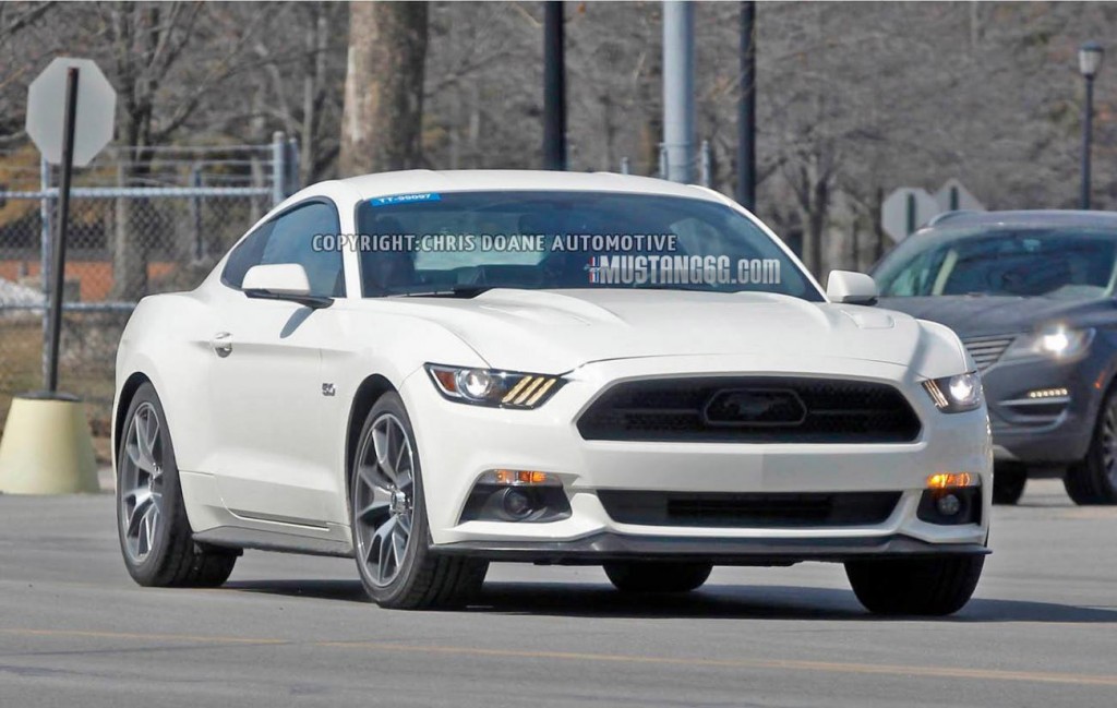 Oxford White 2014.5 Mustang